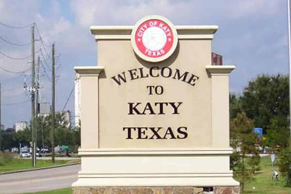 Downunda Pools serving Katy, Texas